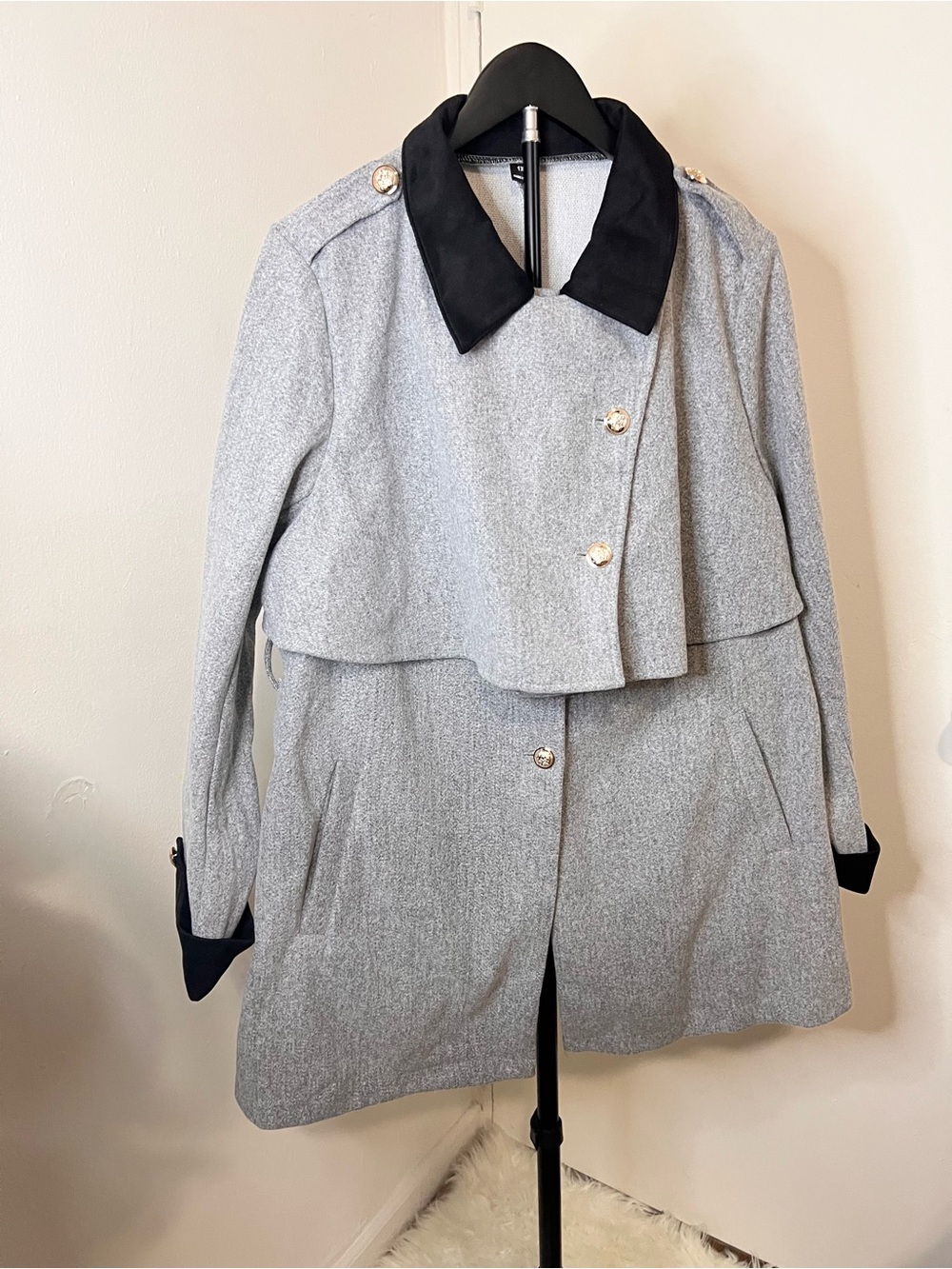 Gray Wool-Blend Trench Coat with Black Collar - Picture 2 of 5